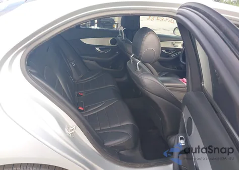 2016 Mercedes-Benz C 300 4Matic/Luxury 4Matic/Sport 4Matic из США, поврежденный, VIN 55SWF4KB9GU109209